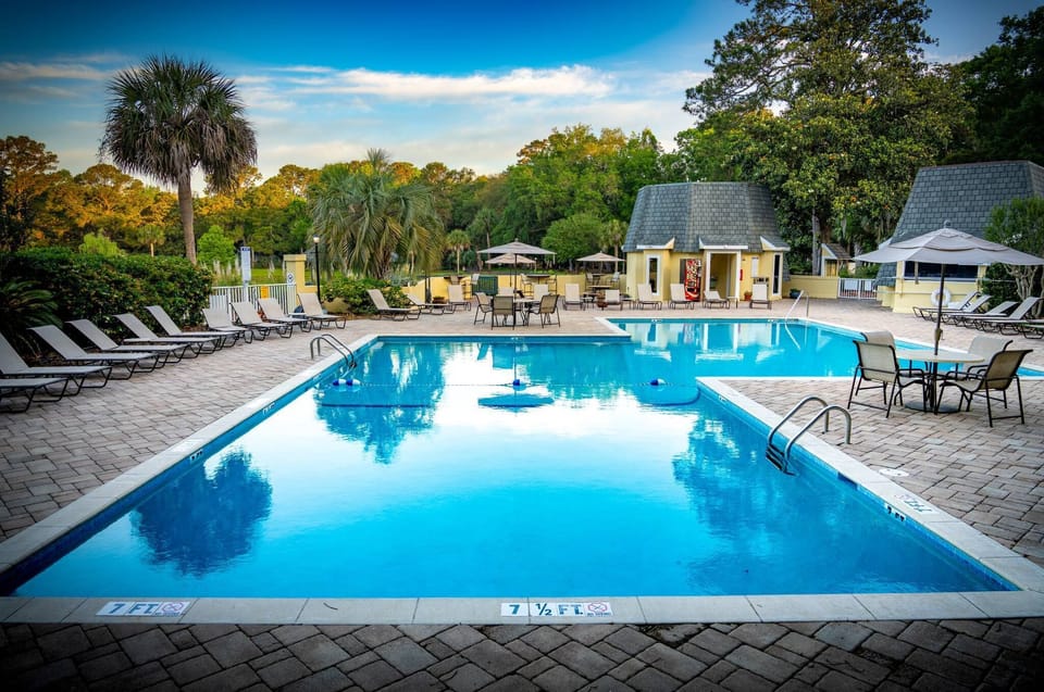 Evian Pool