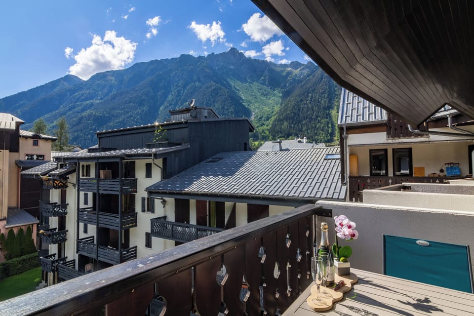Balcony with mountain views