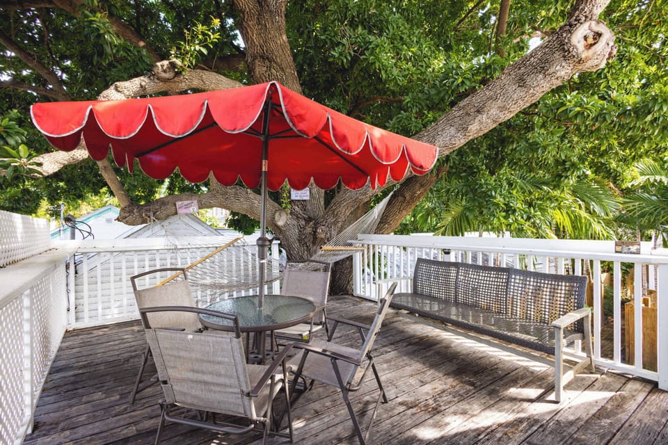 Outdoor Dining - Seating for 4