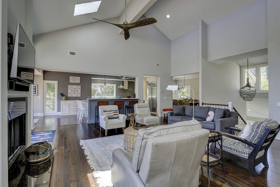 Living Room / 11 Grey Widgeon - Living Room / 11 Grey Widgeon
