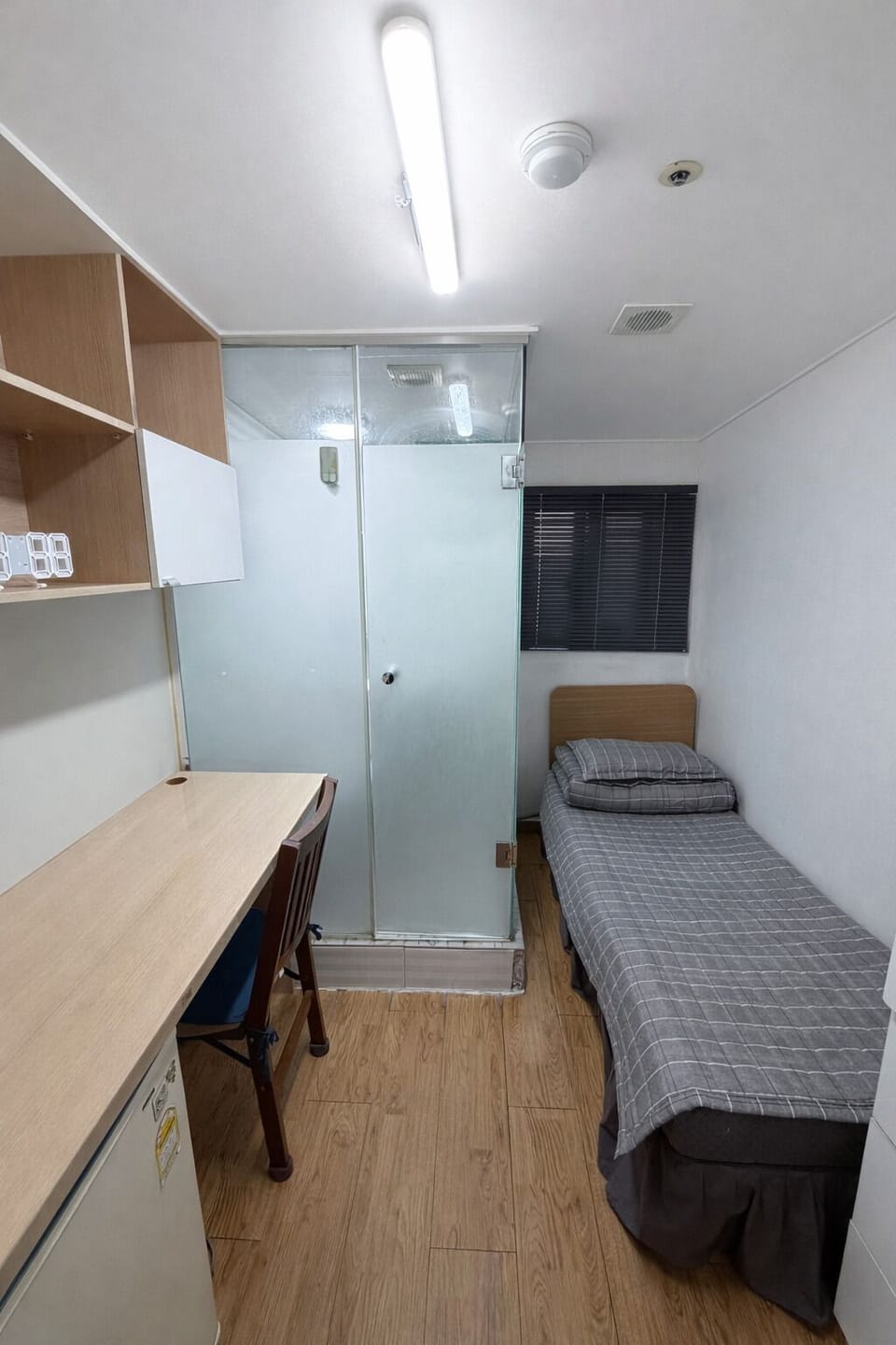 Deluxe Single Room | Desk, laptop workspace, soundproofing, free WiFi