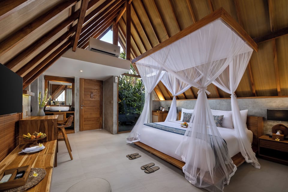 One Bedroom Villa with Free Daily Afternoon Tea | Minibar, desk, free WiFi, bed sheets