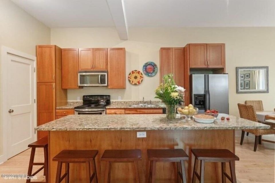 Island Seating For Four