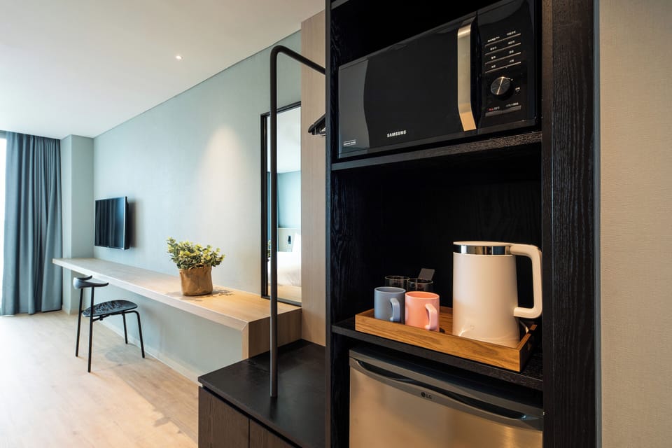 Urban Family (No Kitchenette) | Free WiFi, bed sheets