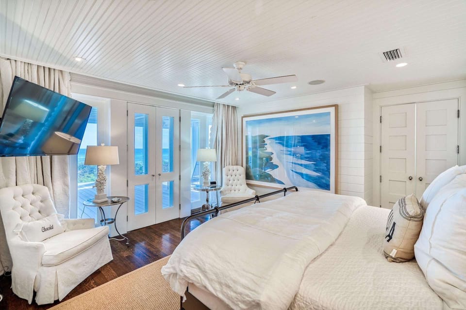 2nd Floor King Suite 1