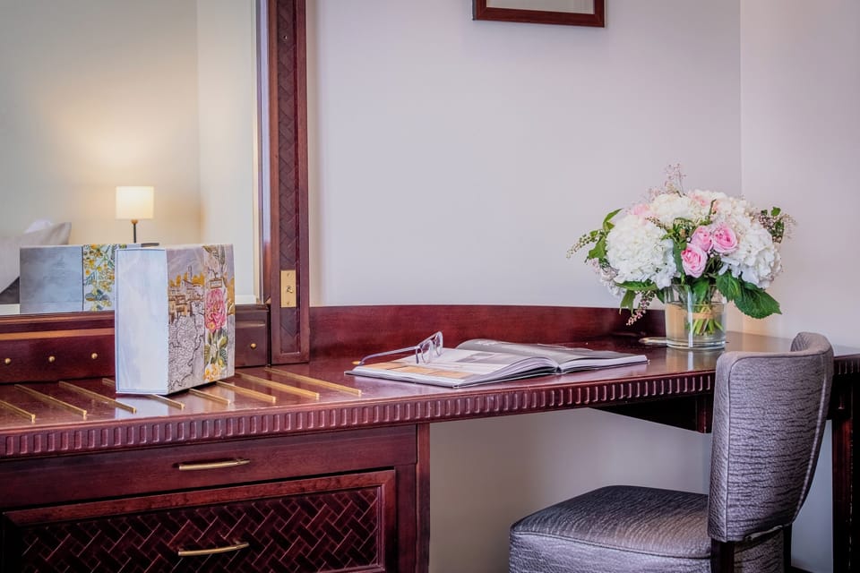 Deluxe Room, Balcony, City View | 1 bedroom, premium bedding, pillowtop beds, minibar