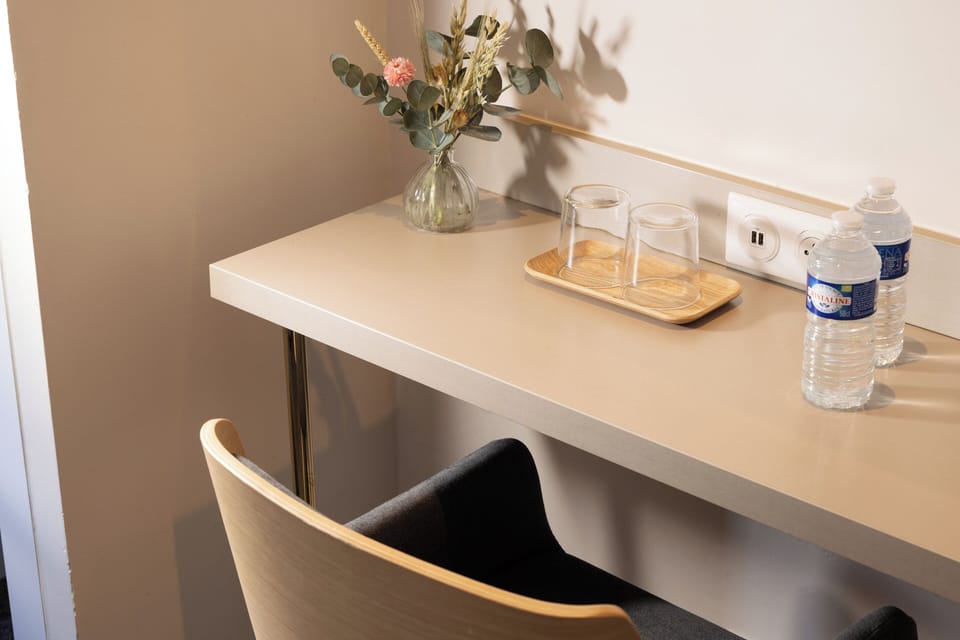 Double Room | In-room safe, desk, soundproofing, free cribs/infant beds