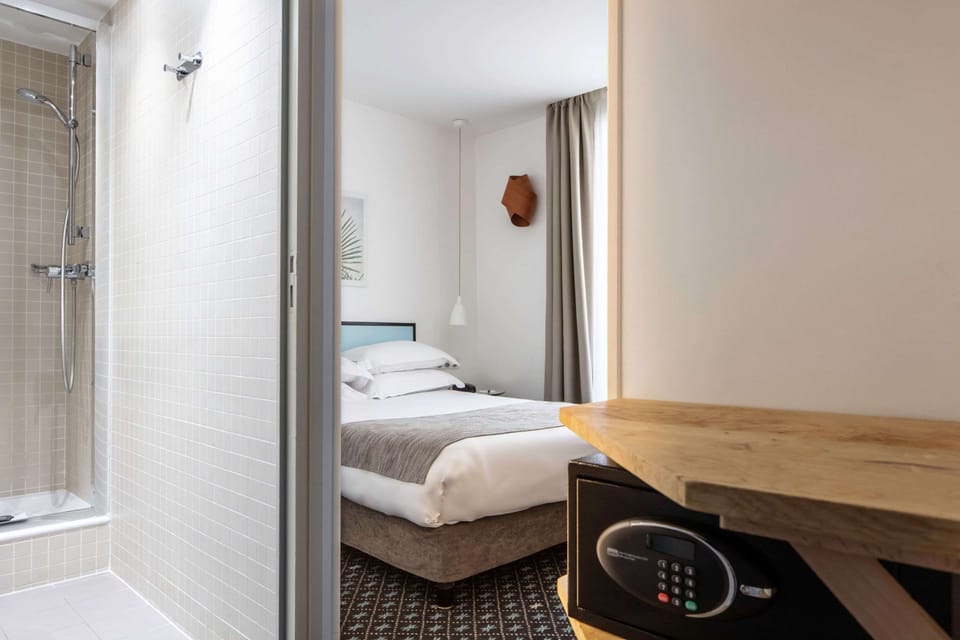 Minibar, in-room safe, desk, blackout drapes