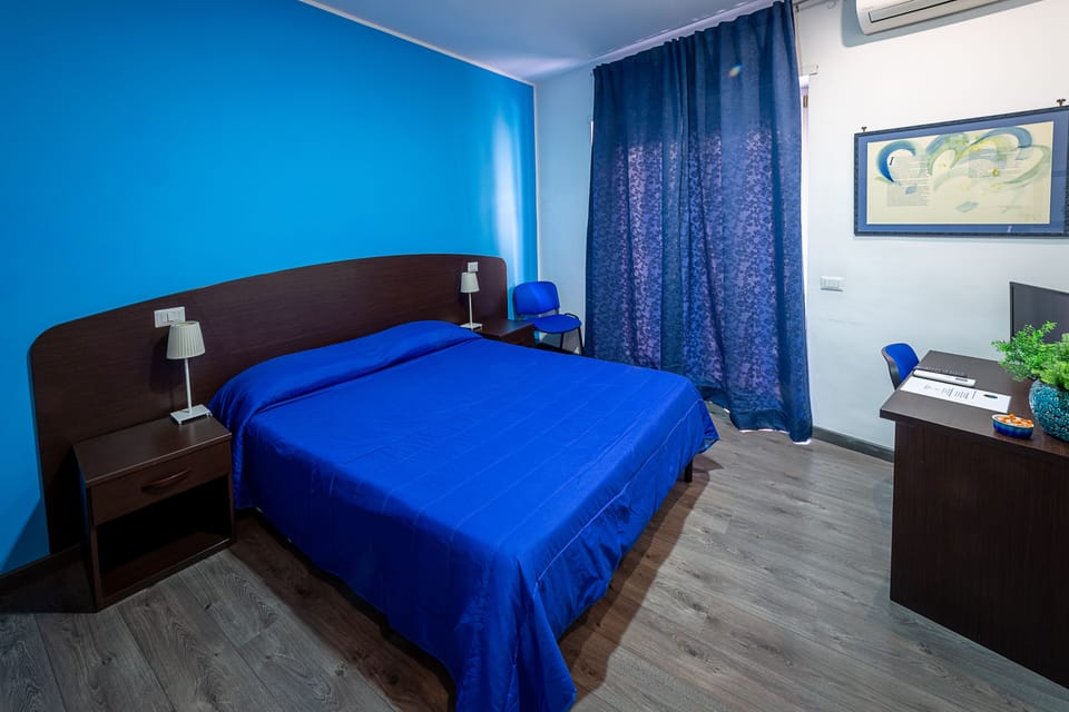 Comfort Double Room, Private Bathroom | Down comforters, memory foam beds, desk, blackout drapes