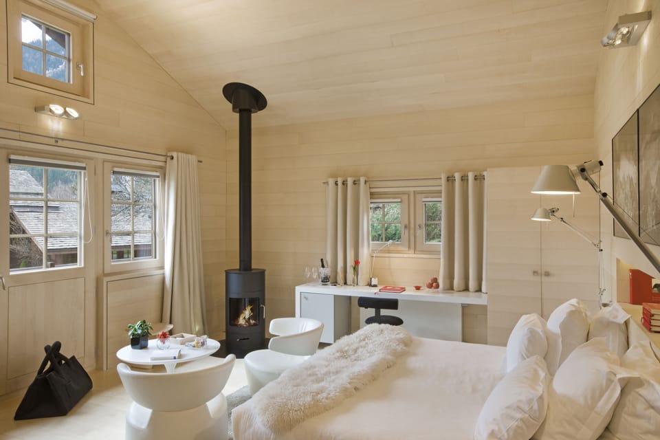 Chalet (Grépon) | Minibar, in-room safe, individually furnished, desk