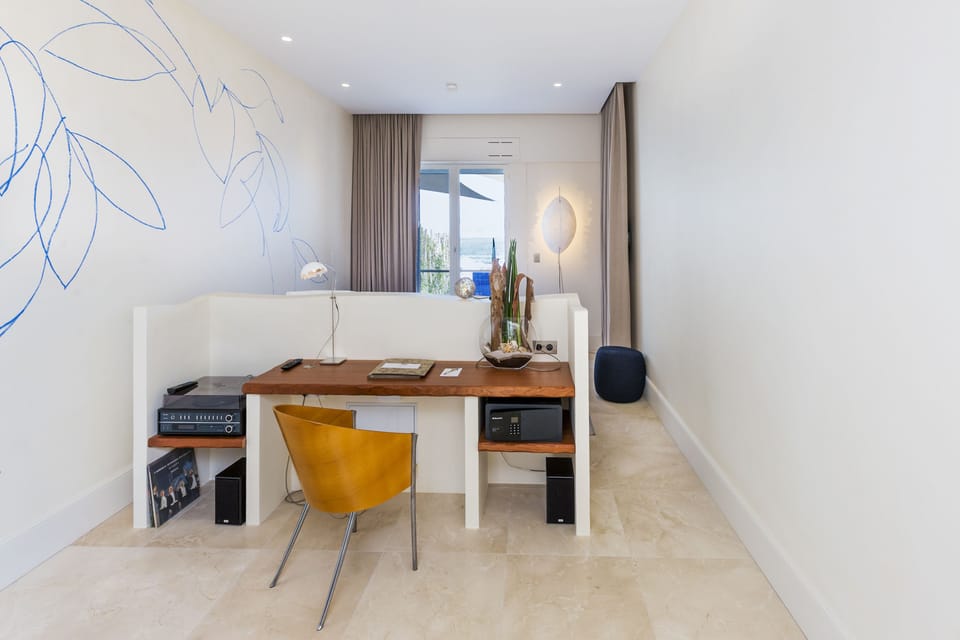 Executive Room, Terrace, Sea View | Premium bedding, free minibar, in-room safe, iron/ironing board