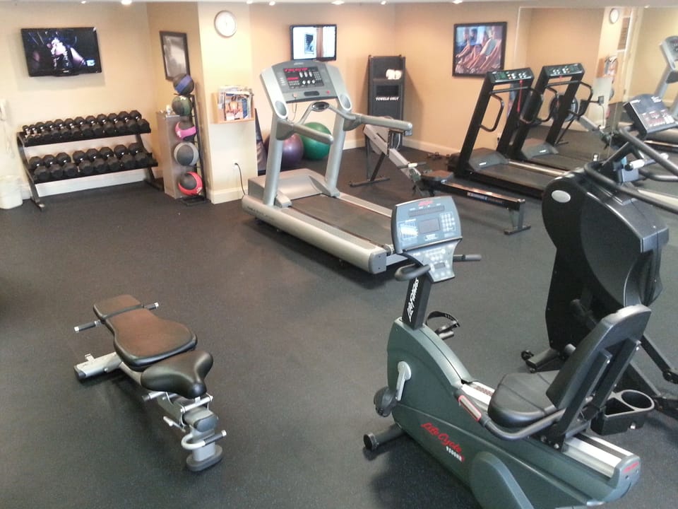Comfort Inn & Suites Glen Mills - West Chester Hotel in Concordville