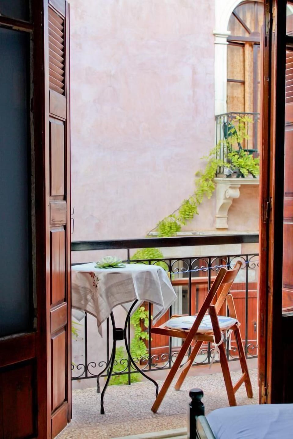 Basic Room | Balcony