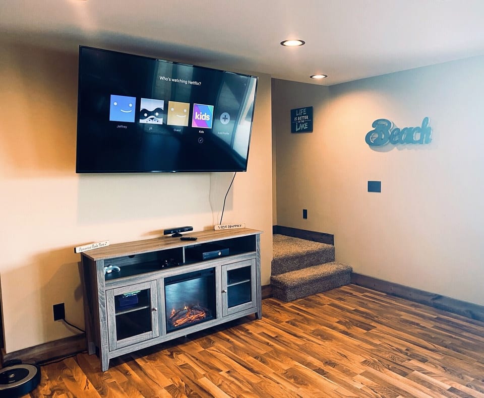 Streaming and ready for a movie with the family, or Xbox Kinect.