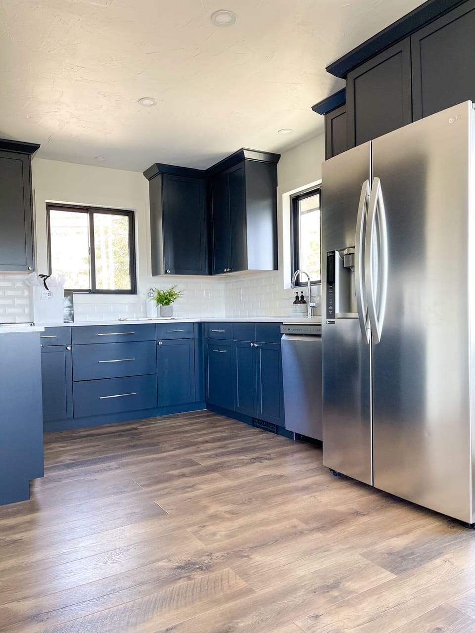 A beautiful, fully stocked kitchen with new LG appliances.
