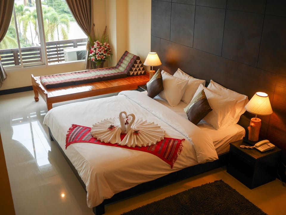 Premium bedding, minibar, in-room safe, individually furnished