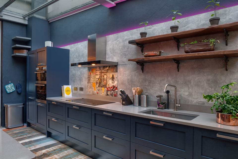 Large, well-equipped kitchen