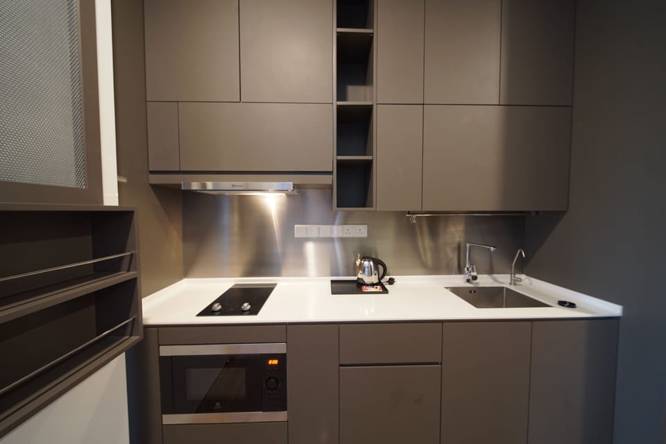 Royal Signature Studio | Private kitchenette | Electric kettle