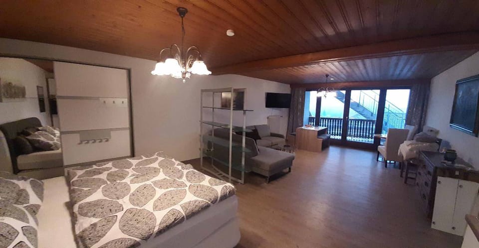 Apartment, 1 Queen Bed with Sofa bed, Balcony, Mountain View | Free WiFi, bed sheets