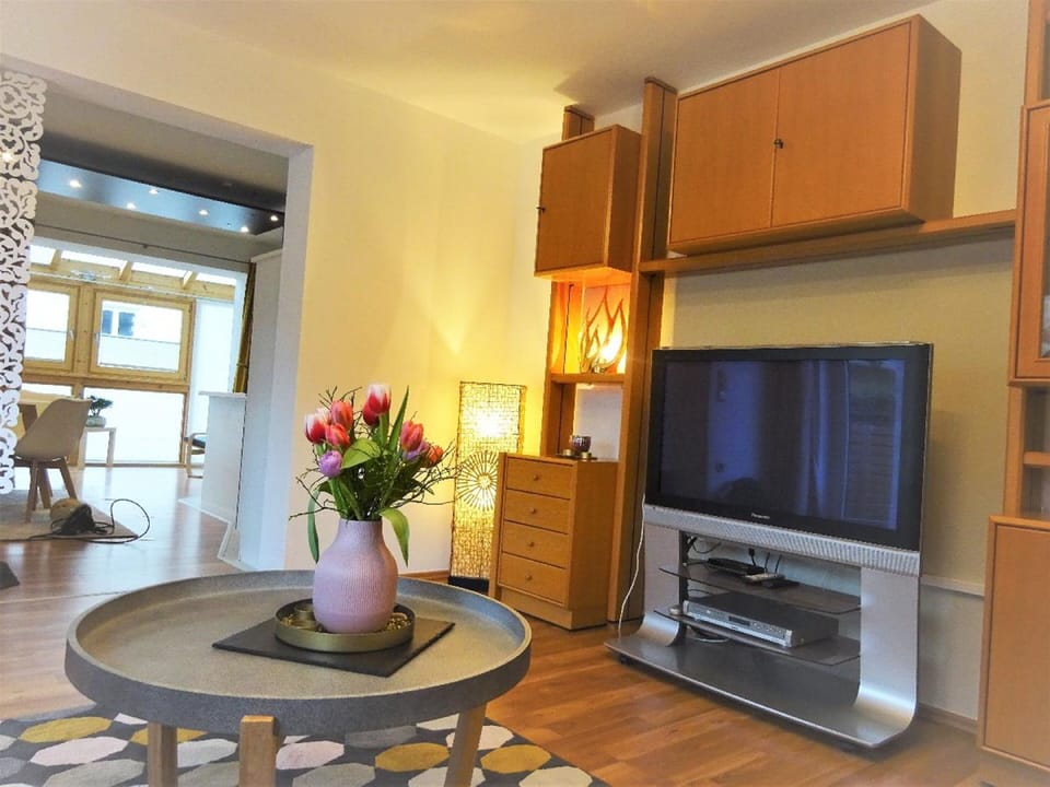 Condo, Balcony (Esche) | Private kitchen | Fridge, microwave, oven, stovetop