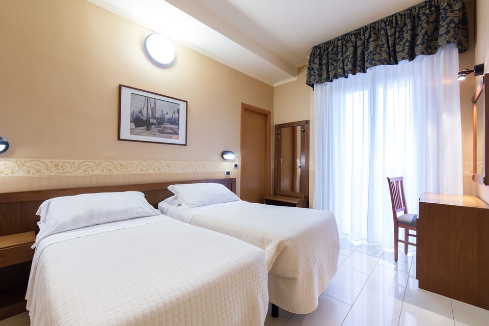 Double or Twin Room | Hypo-allergenic bedding, down comforters, in-room safe