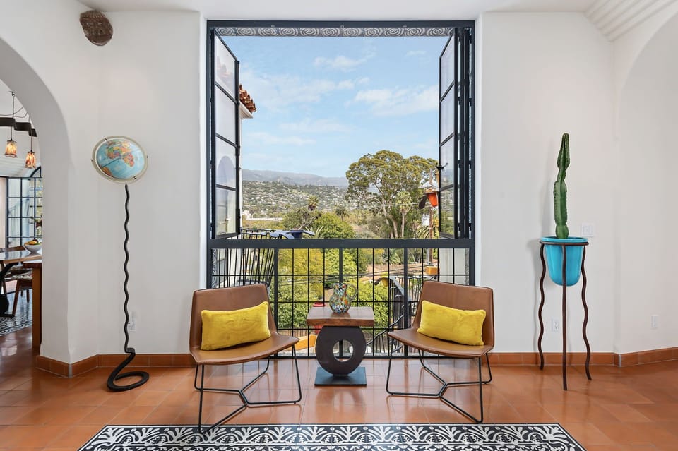 Stunning views and unique features abound at El Jardin!
