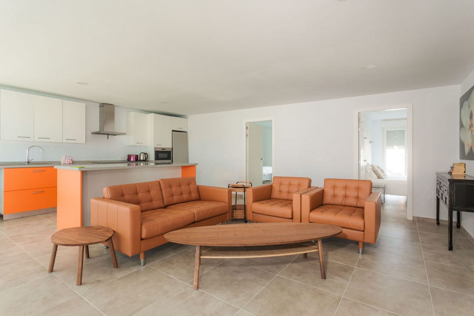 3 bed apartment - living area