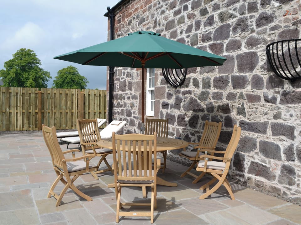 Inviting patio area | The Stables - Old Montrose, Montrose