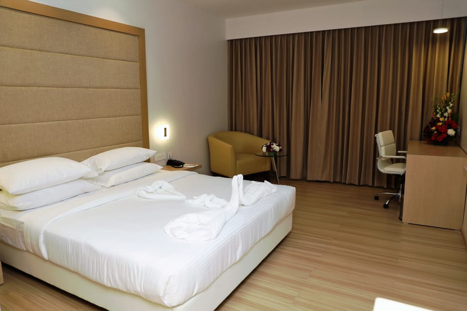 Executive Room | Premium bedding, memory foam beds, minibar, in-room safe