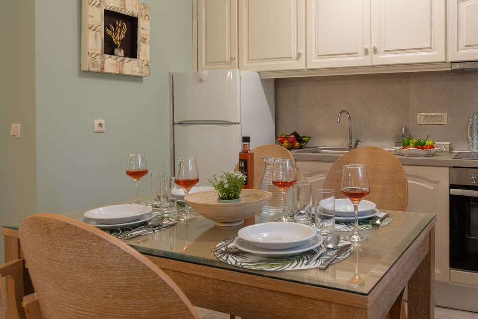 Apartment, 1 Bedroom | Private kitchen | Coffee/tea maker, electric kettle