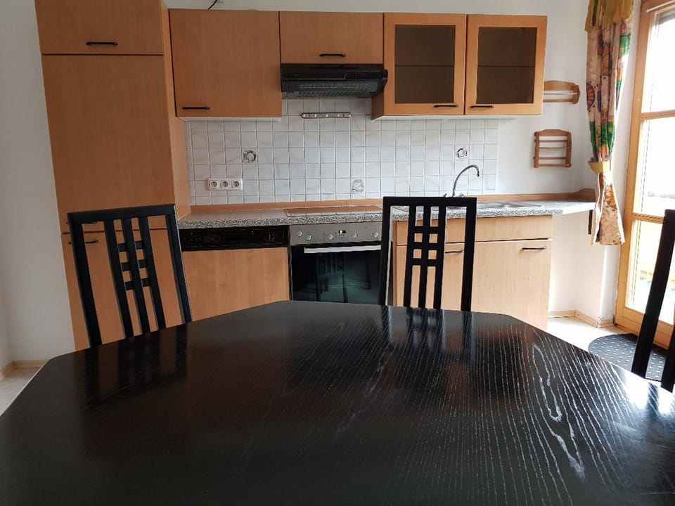 Apartment, Balcony | Private kitchen | Fridge, microwave, oven, dishwasher