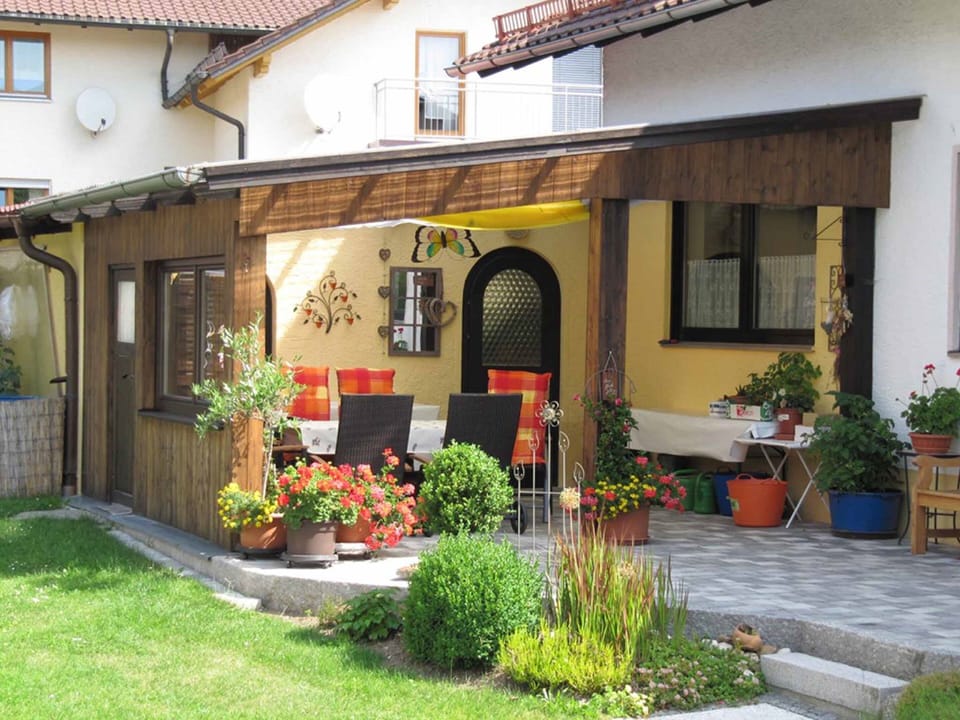 Apartment | Terrace/patio