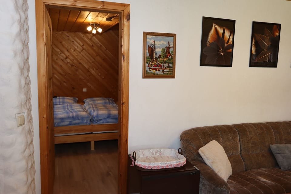 Double Room | Free WiFi, bed sheets