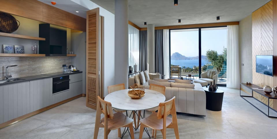 3+1 Residence with Private Pool | Private kitchen | Full-size fridge, microwave, oven, stovetop
