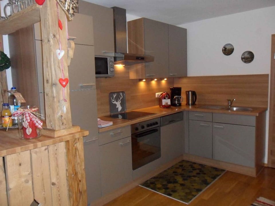 Apartment, 2 Bedrooms, Ground Floor | Private kitchen | Fridge, microwave, oven, dishwasher