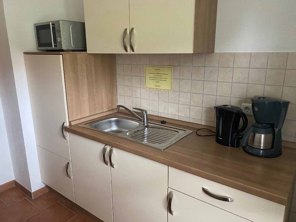 Doppelzimmer (im Nebengebäude) | Shared kitchen
