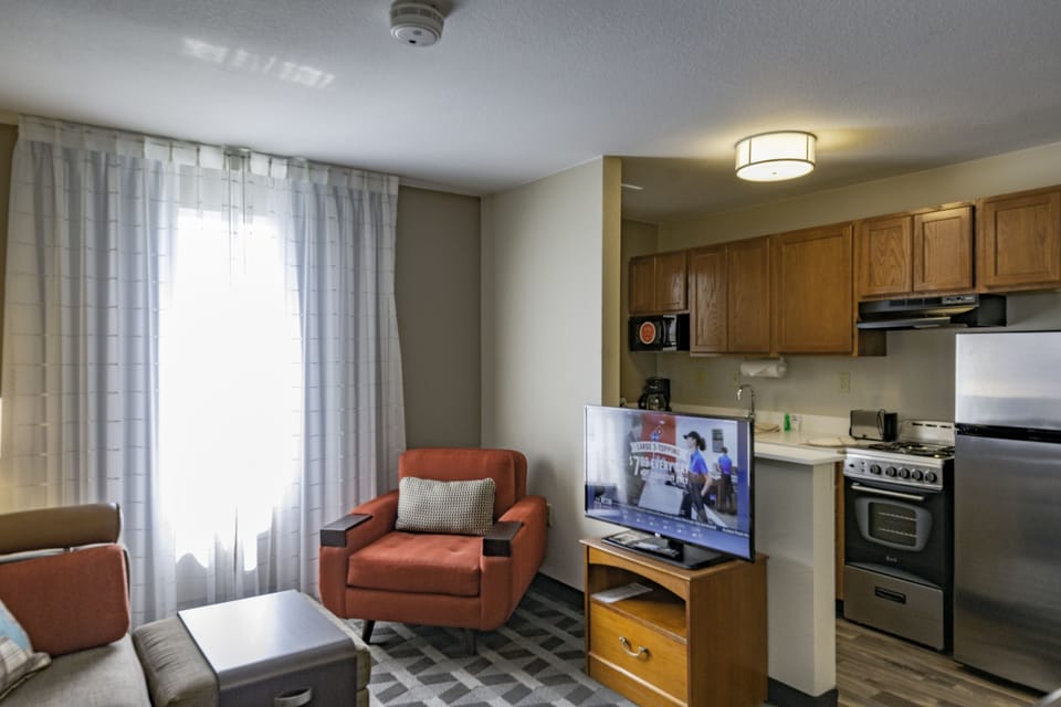 Individually furnished, desk, laptop workspace, blackout drapes