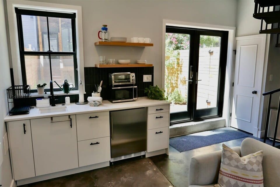 Kitchenette comes with all essentials!