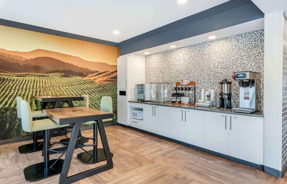 Free daily on-the-go breakfast