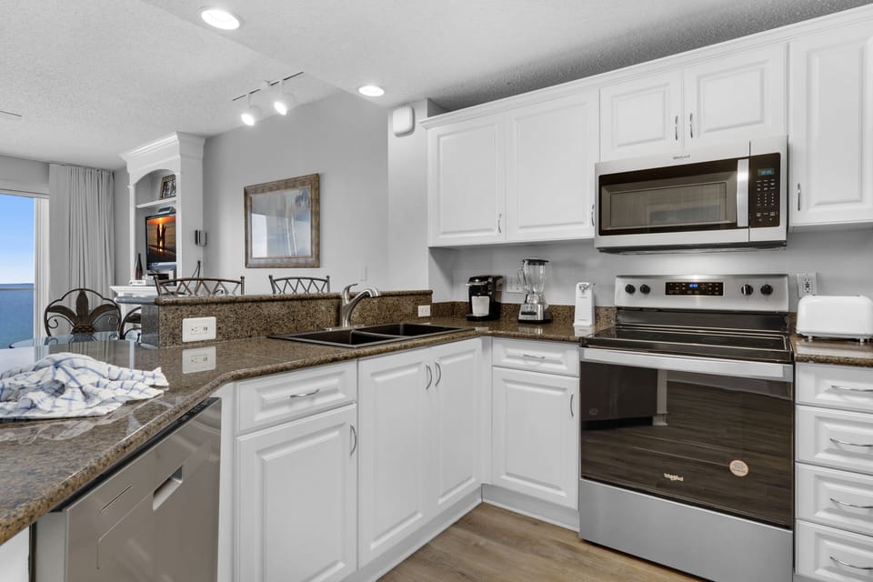 Kitchen has everything you need