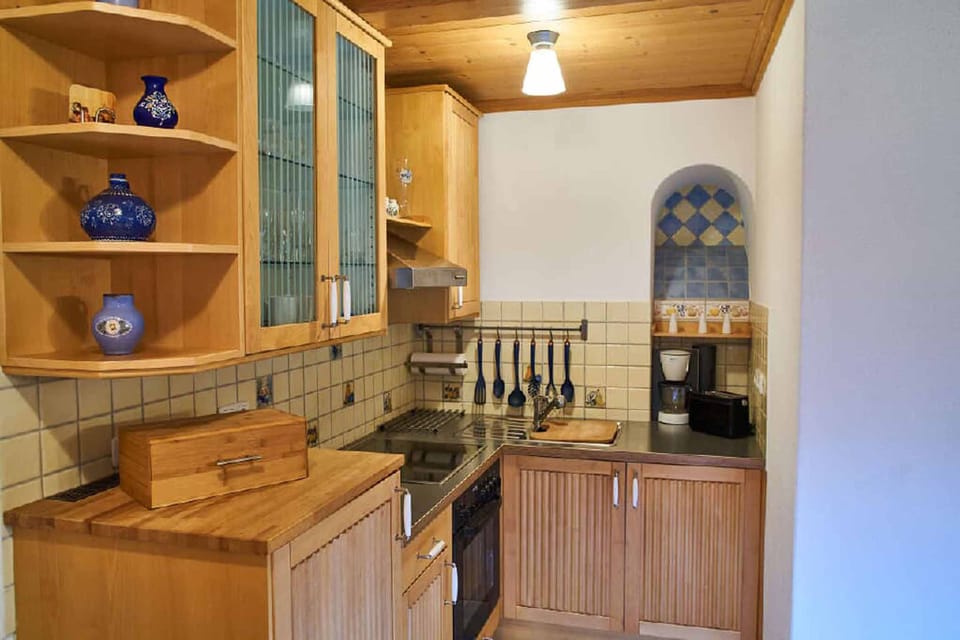 Apartment | Private kitchen | Fridge, oven, dishwasher, coffee/tea maker