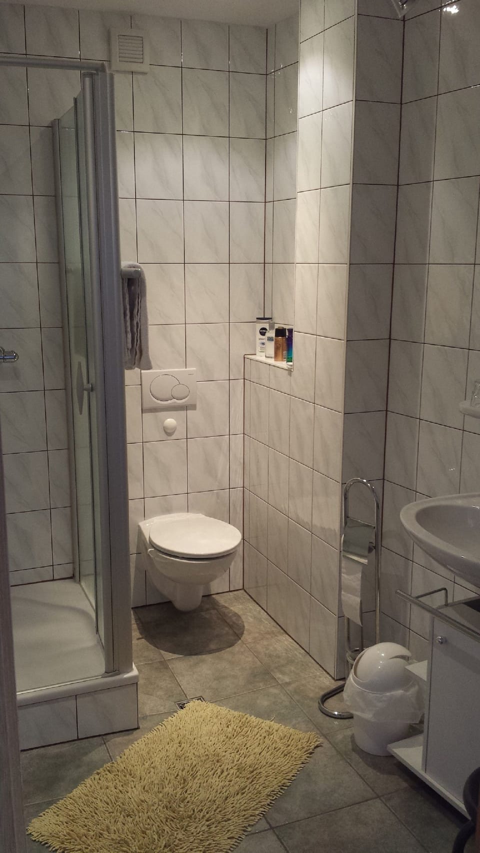 Twin Room | Bathroom | Hair dryer, towels, soap, toilet paper