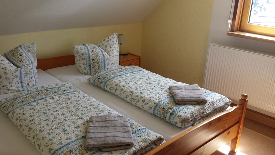 Free WiFi, bed sheets