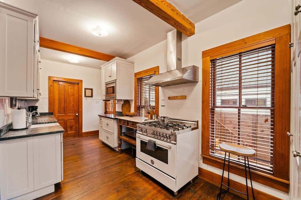 A blend of modern convenience and historic allure – experience the charm of this Austin kitchen
