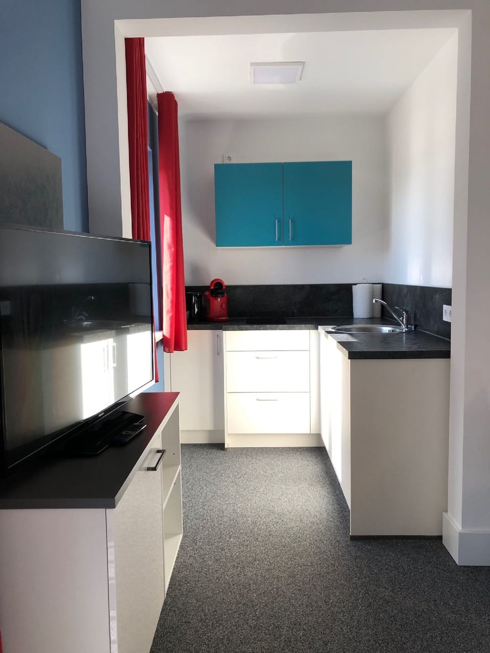 Apartment | Private kitchen | Fridge, coffee/tea maker, electric kettle, cookware/dishes/utensils