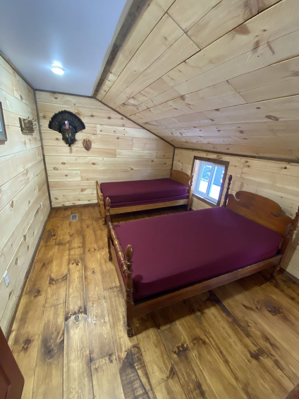 Pap's room - 2 singles