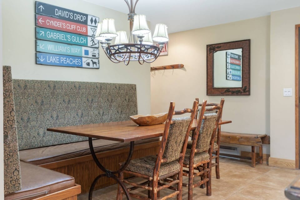 Dining Area is located at near the front entrance.