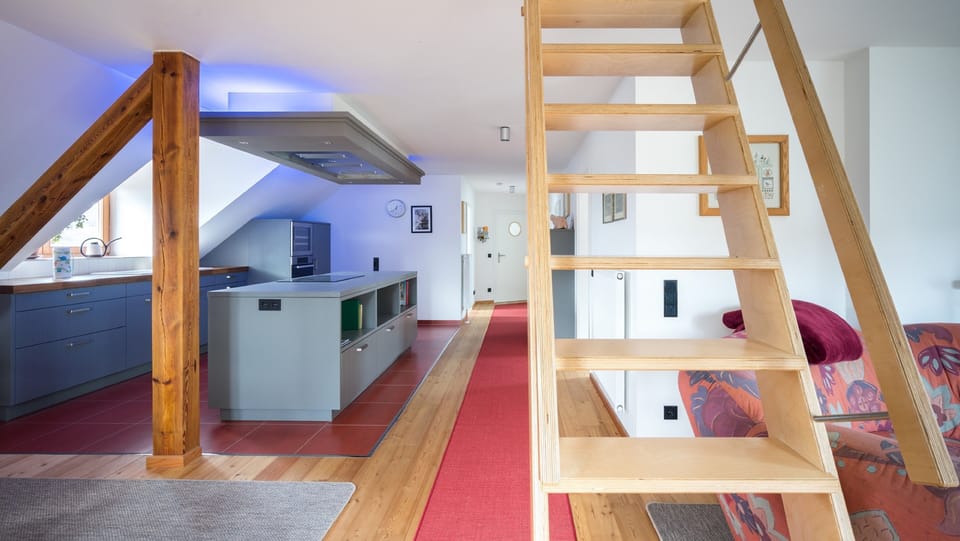 Apartment | Living area | 1-inch flat-screen TV with satellite channels, TV