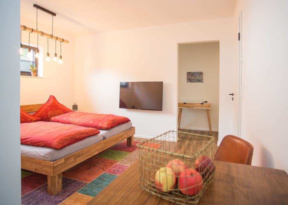 Apartment | 1 bedroom, WiFi (free), bed sheets