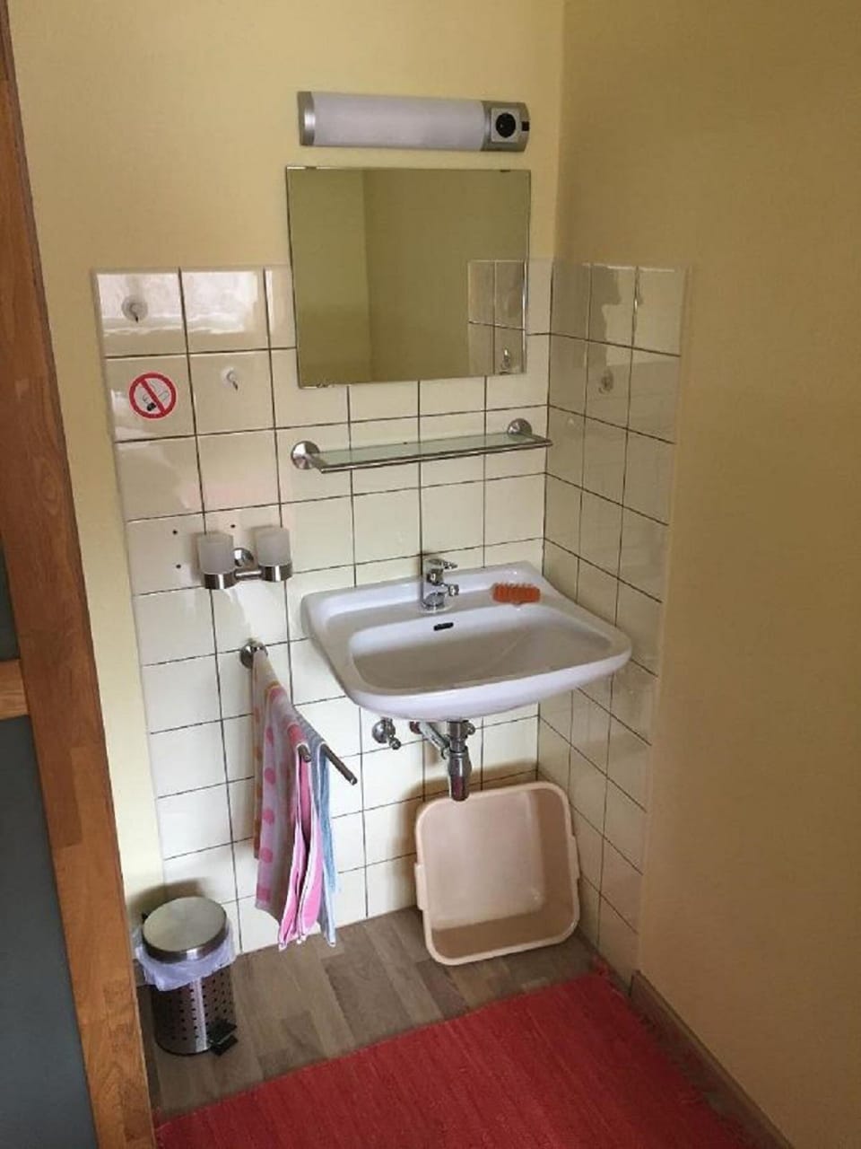 Double Room | Desk, free WiFi, bed sheets